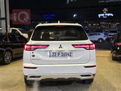 ميتسوبيشي اوتلاندر